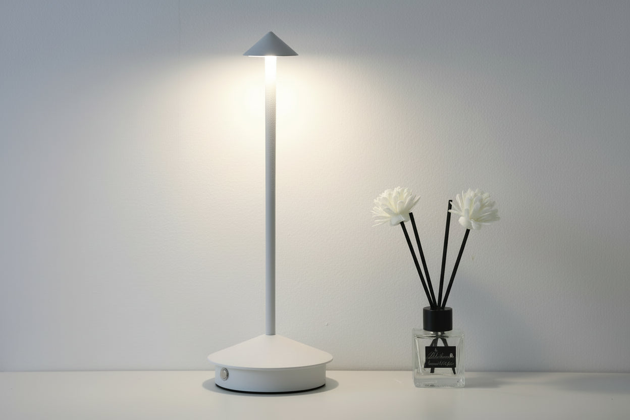 Modern Minimalist LED Tafellamp – Sfeer & Design in Één
