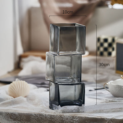 Luxuriöse handgefertigte unregelmäßige Glasvase – Modernes und einzigartiges Design