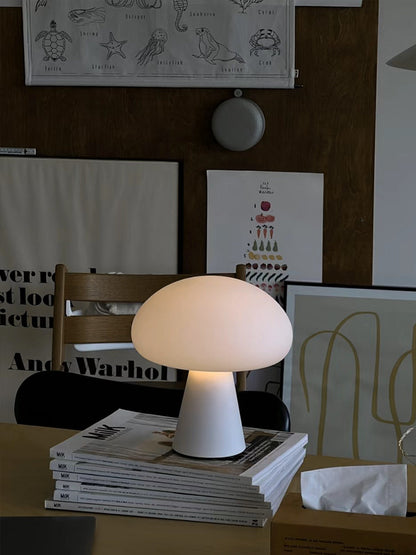 Scandinavian CreamStyle Dimmable Mushroom Lamp - Rechargeable Mood Lighting