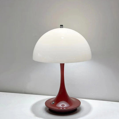 Dekorative wiederaufladbare Tischlampe im skandinavischen Stil