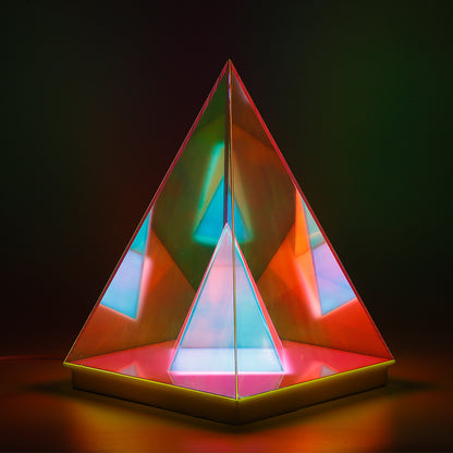 Pyramid Magic Tafellamp